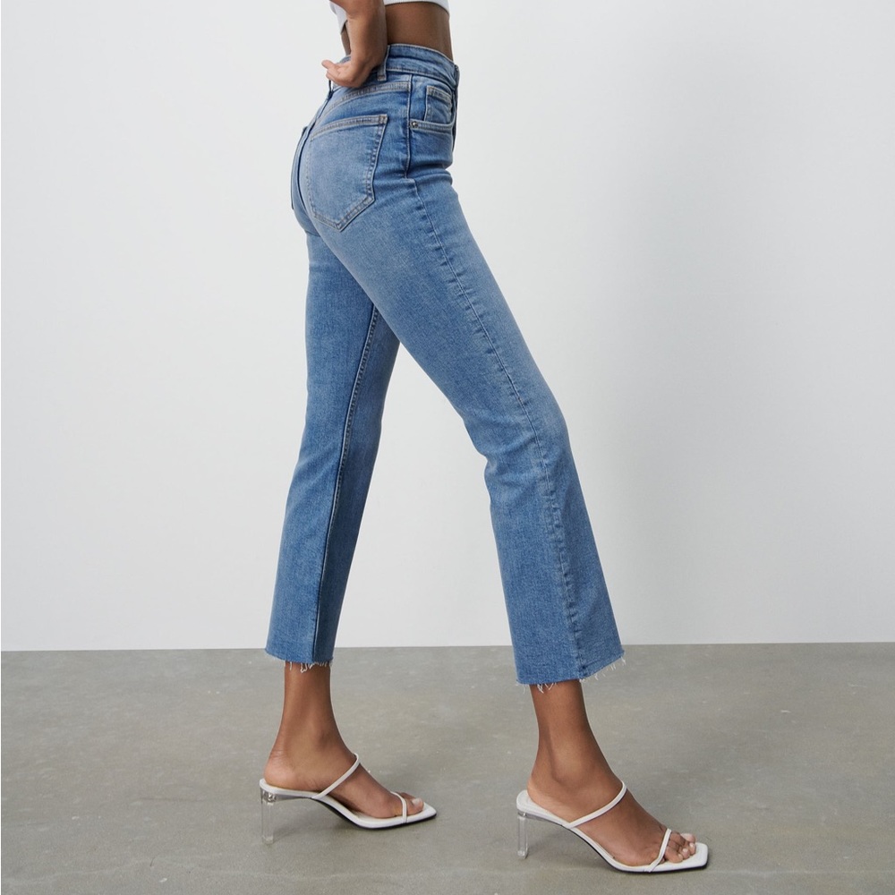 Zara mid rise cropped flare jeans